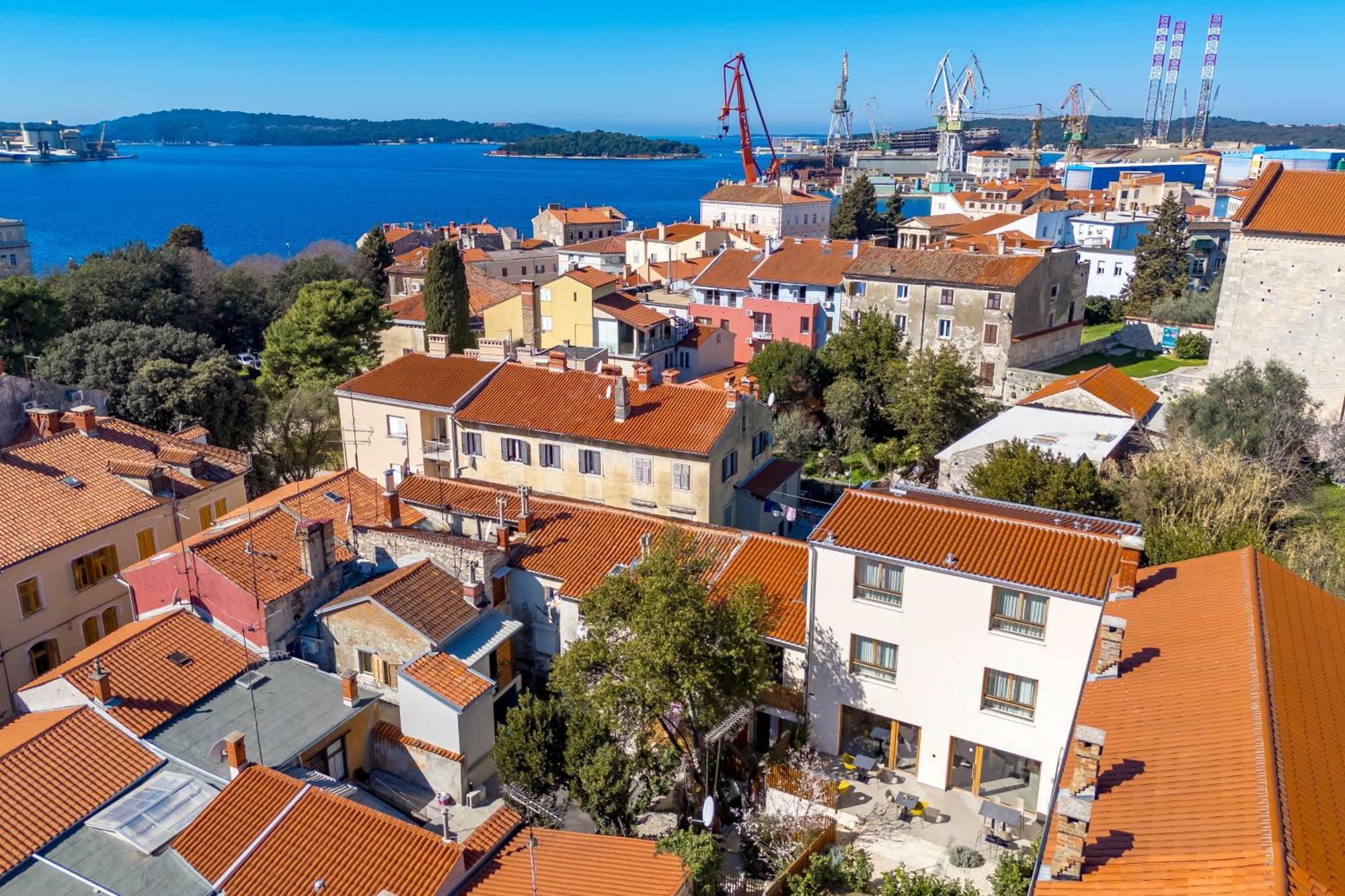 Pula Residence Rooms And Apartments Old City Center エクステリア 写真